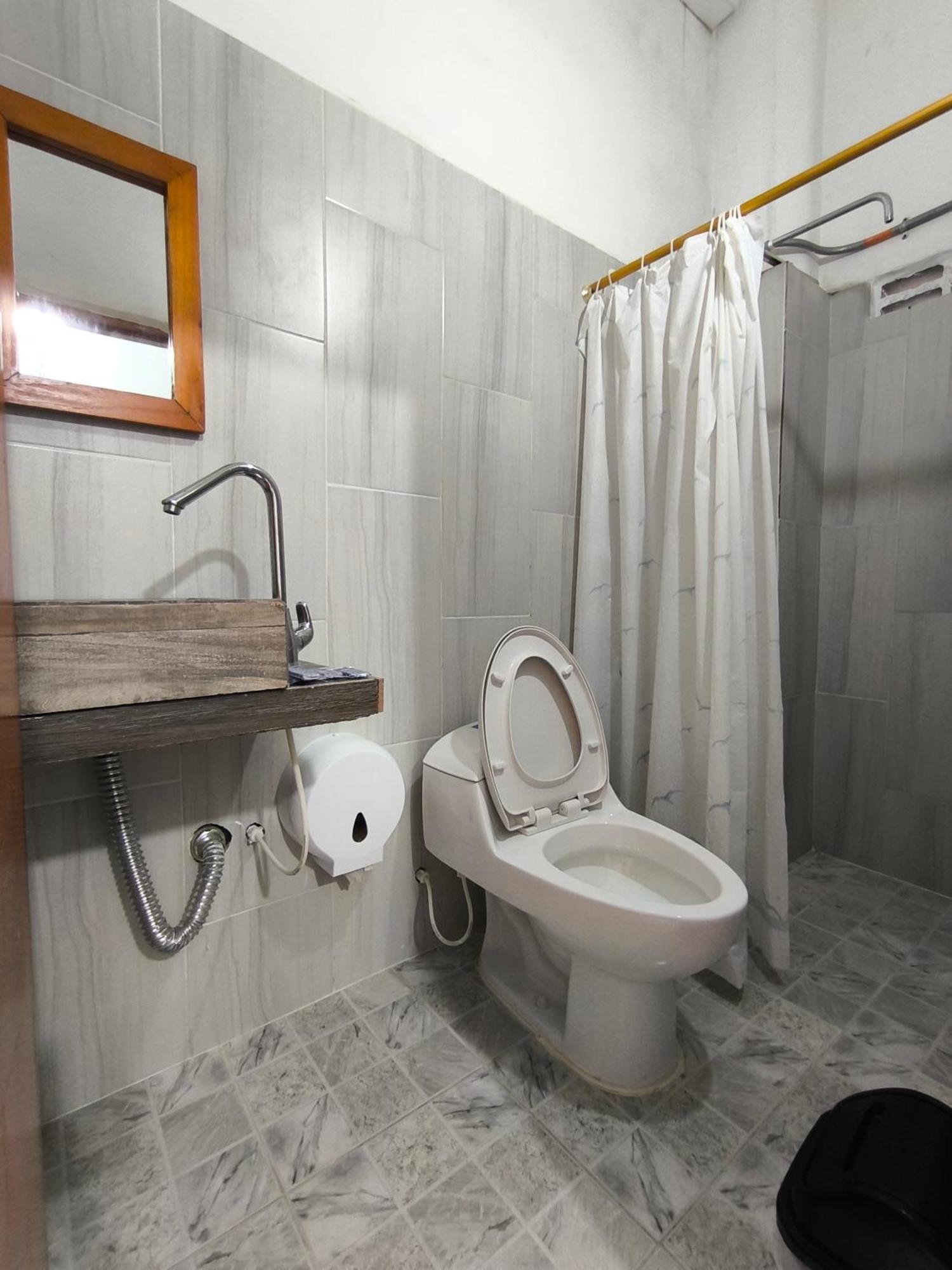 La Plazoleta Doradal Quarto foto